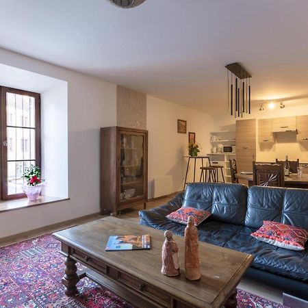 Le Rhenanus Jacques Taurellus - Appartement Duplex Au Calme - Centre Ville - Parking Gratuit Sélestat Exteriér fotografie